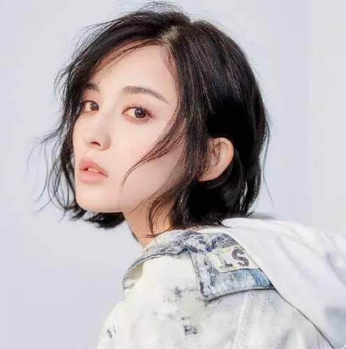 短发女神_女明星个性短发图片大全_郑爽短发造型