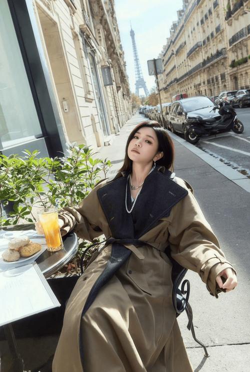 女明星肚子图片并非不完美，别再被身材焦虑绑架了