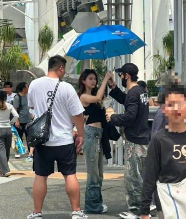 胡冉儿身份背景揭秘_娱乐圈公布恋情的明星_黄晓明新恋情曝光时间线