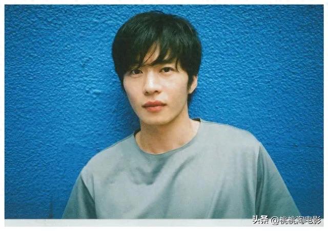 出轨男星无戏可拍转战海外赌场，田中圭打扑克狂赚千万