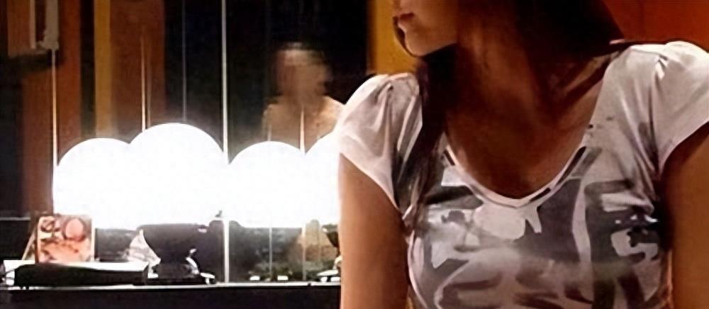 韩国娱乐圈偷拍事件_女明星邪恶图片_女偶像被偷拍视频曝光