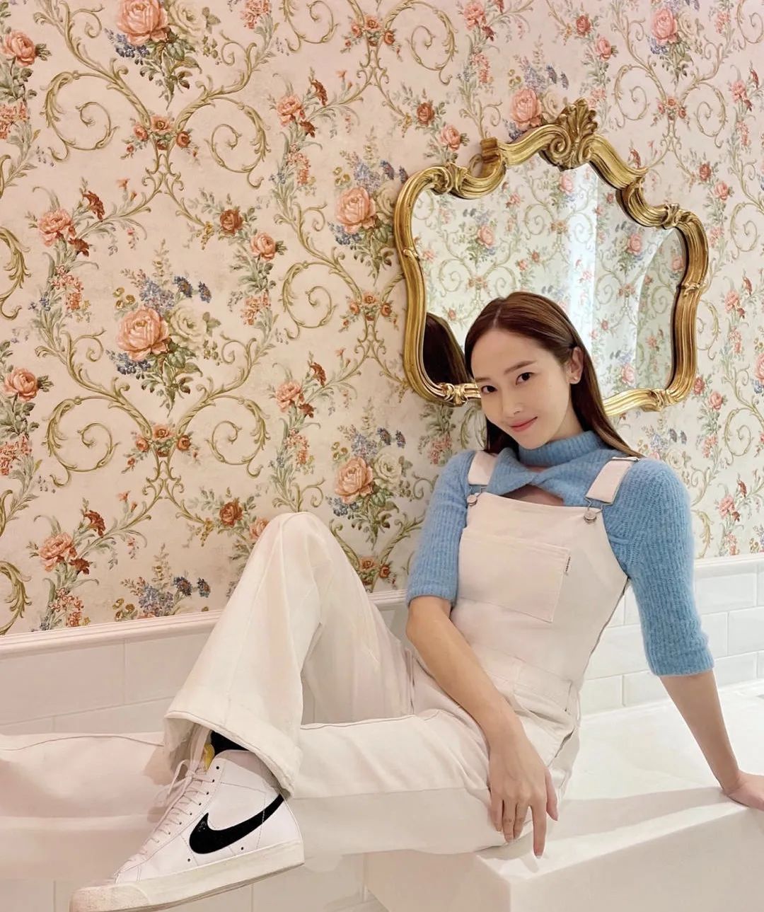 春季时尚趋势_女明星红毯穿搭_晚装女明星